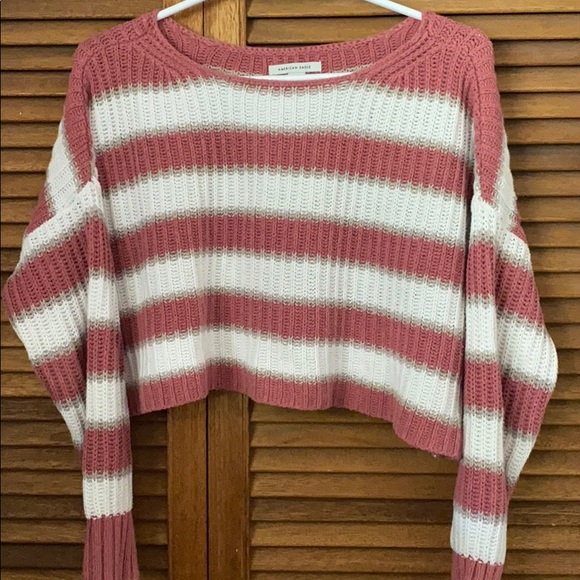 american eagle cropped sweater